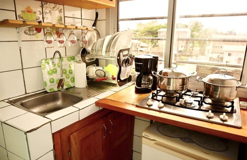 Douala House | Studio A4,b-ssadi Santa Lucia,wifi, Canal, Gardien
