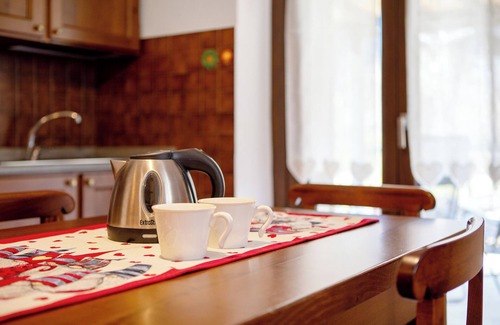 Saint-Pierre Apartment | Studio 'A4 Piano Rialzato' with Mountain View, Private Terrace and Wi-Fi