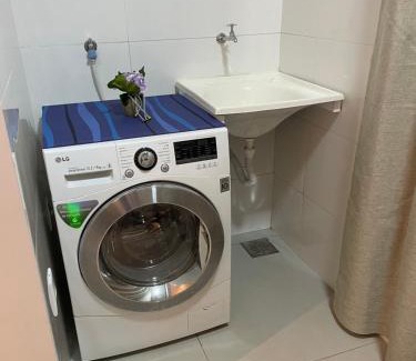 Jardim Palmeiras Apartment | Studio Aconchegante com Carregador de Carro Elétrico na Garagem