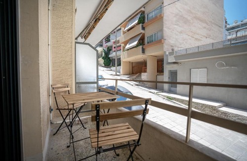 Vyronas Apartment | Studio Ag Ioannis m station 1 bed 2 pers by MPS