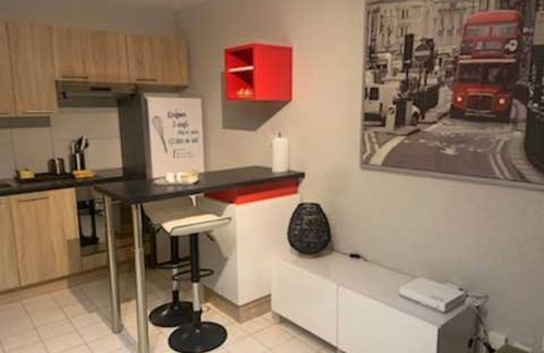Douvaine Apartment | "Studio Agora" with Balcony & Wi-Fi
