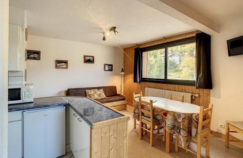 La Toussuire Apartment | Studio agréable avec balcon, proche pistes et commerces - FR-1-417-22