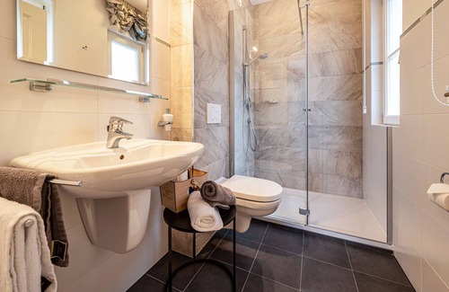 Valle Aurina Apartment | Studio 'Alpen Living 1st Floor Small' with Mountain View, Whirlpool & Wi-Fi