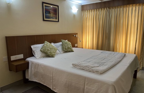 Thiruvananthapuram Apartment | Studio Apartment Suite with kitchenette
