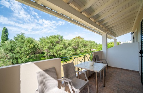 Arillas Apartment | Studio Apartment 'Premier Family 4' with Shared Pool, Wi-Fi and Air Conditioning