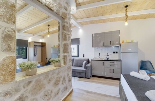 Lefkada Apartment | Studio Apartment '3' with Sea View, Wi-Fi and Air Conditioning