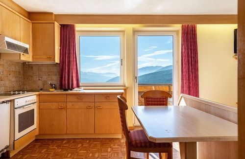 Maranza Apartment | Studio Apartment 'Apt Waldblick' with Mountain View, Private Terrace and Wi-Fi