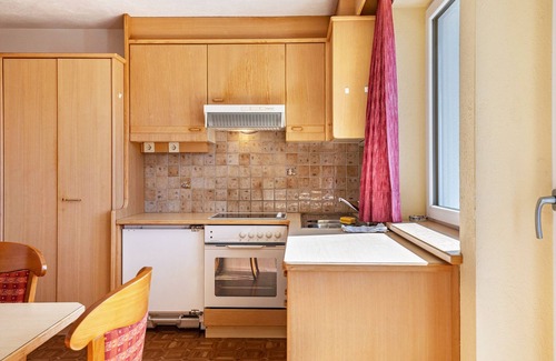 Maranza Apartment | Studio Apartment 'Apt Waldblick' with Mountain View, Private Terrace and Wi-Fi