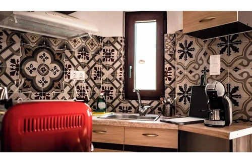 Kouroutai Apartment | Studio Apartment 'Asfentamos' with Mountain View, Wi-Fi and Air Conditioning