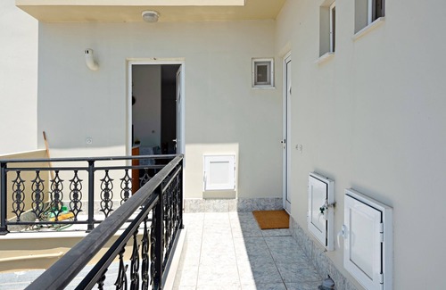 Kardamena Apartment | Studio Apartment 'Athina Seaside' with Balcony, Wi-Fi and Air Conditioning