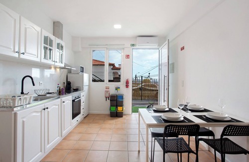 Monte Apartment | Studio Apartment 'Babosas Charm' with Mountain View, Wi-Fi and Air Conditioning