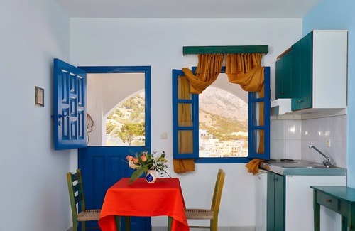 Diafani Apartment | Studio Apartment 'Double No 2' with Sea View, Wi-Fi and Air Conditioning