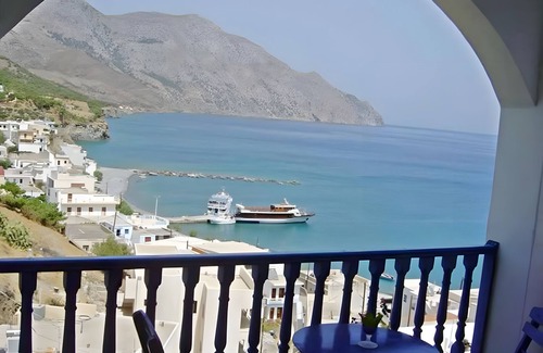 Diafani Apartment | Studio Apartment 'Double No 2' with Sea View, Wi-Fi and Air Conditioning