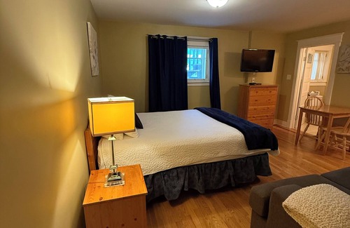 Waterford Valley Apartment | Studio Apartment Downtown St. John's, Midstream Manor Unit 1