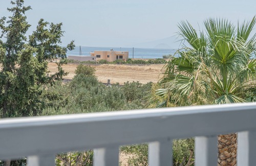 Kardamena Apartment | Studio Apartment 'Evripides Triple Room 2' with Shared Pool, Shared Garden and Air Conditioning
