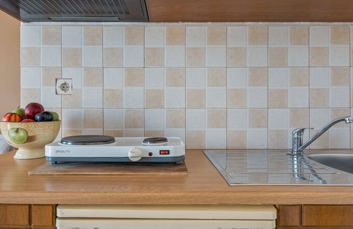 Paloi Apartment | Studio Apartment 'Frantzis 6' with Sea View, Wi-Fi and Air Conditioning