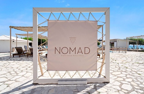 Pidima Kyras Apartment | Studio Apartment 'Iguana 9' with Sea View, Wi-Fi and Air Conditioning