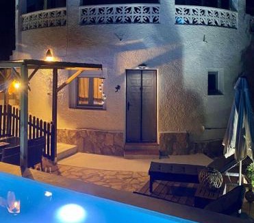 Tarraula Apartment | Studio Apartment in Beautiful Chalet, Finca FAZ