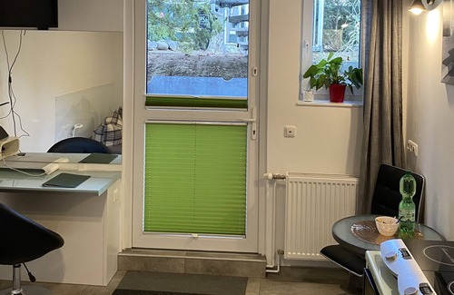 Wilhelmstadt Apartment | Studio apartment in green Spandau