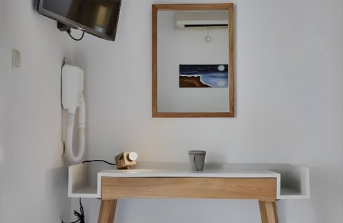 Gavrio Apartment | Studio Apartment 'Irene 3 Superior Triple 2' with Sea View, Wi-Fi and Air Conditioning