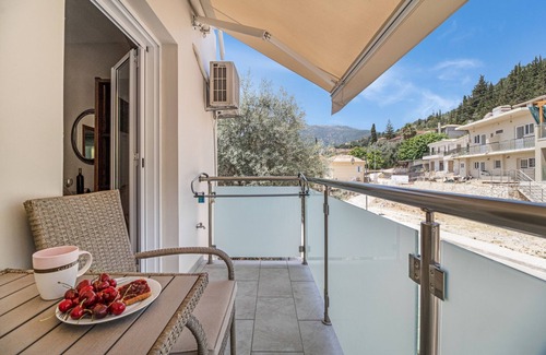 Perigiali Apartment | Studio Apartment 'K and A 3' with Balcony, Wi-Fi and Air Conditioning