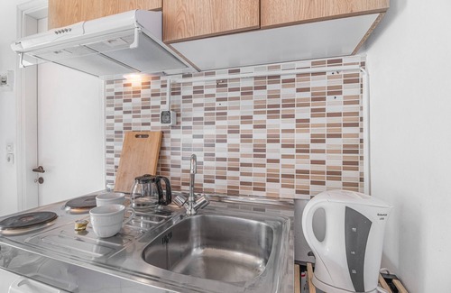 Drimonas Apartment | Studio Apartment 'Kerkis Mountain View' with Mountain View, Wi-Fi and Air Conditioning