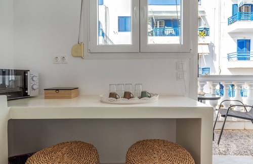 Tinos House | Studio Apartment 'Kleris 1 Tinos' with Sea View, Wi-Fi and Air Conditioning