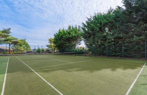 Warton Apartment | Studio Apartment | Lakeside Resort | Sleeps 2