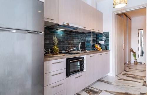 Nikiana Apartment | Studio Apartment 'Oceanida Afrodite Lyxury Suite' with Sea View, Wi-Fi and Air Conditioning