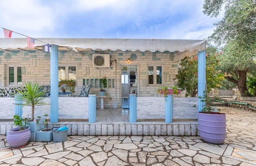 Gaios Apartment | Studio Apartment 'Paco's Resort Standard 1' with Mountain View, Wi-Fi and Air Conditioning