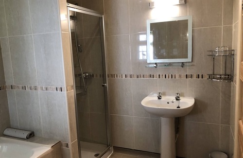 Looe Apartment | Studio Apartment set far from the madding crowd