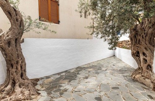 Vathi Apartment | Studio Apartment 'Sifnos 5' with Sea View, Wi-Fi and Air Conditioning