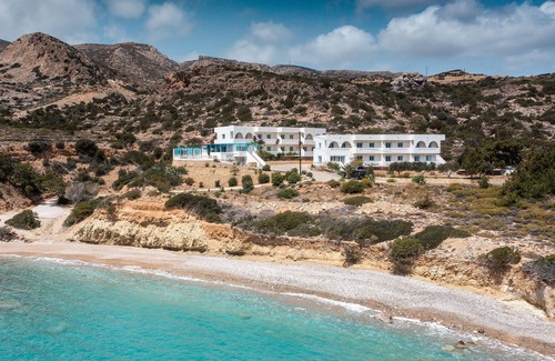 Amoopi Apartment | Studio Apartment 'Studios Fokia Beach 1' with Sea View, Wi-Fi and Air Conditioning