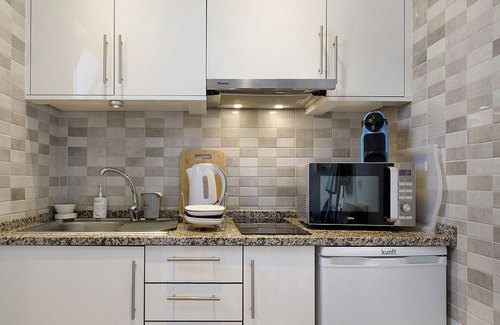 Torralta Apartment | Studio Apartment "The Studio - Pet friendly" with Mountain VIew, Balcony & Wi-Fi