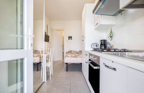 Brenzone sul Garda Apartment | Studio Apartment 'Tiny' with Shared Terrace and Wi-Fi