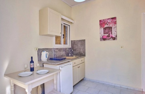 Sidari Apartment | Studio Apartment 'Vintage Resort 9' with Sea View, Wi-Fi and Air Conditioning