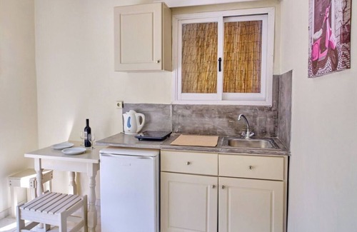 Sidari Apartment | Studio Apartment 'Vintage Resort 9' with Sea View, Wi-Fi and Air Conditioning