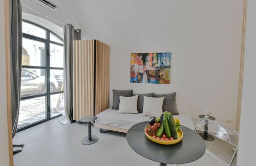Ostuni Apartment | Studio Apartment “Voltabianca Suite” in Central Location with Wi-Fi