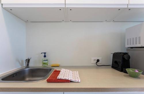Plogonnec Apartment | Studio Apartment 'Vue Magique Proche Locronan' with Private Terrace, Private Garden and Wi-Fi