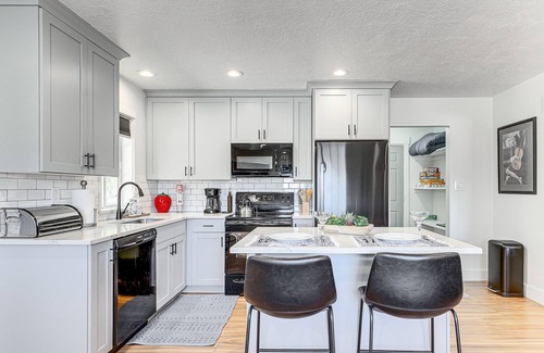 Lehi Apartment | Studio Apartment with Fast Wifi in Convenient North Lehi