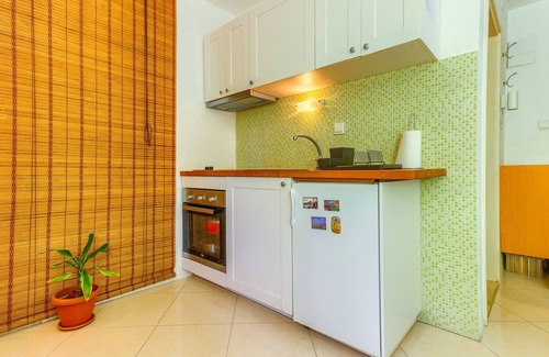 Bacvice Apartment | Studio apartment with garden, on 5 min walking to the Bacvice beach