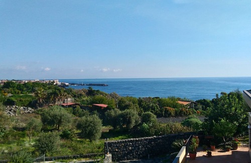 Santa Tecla Apartment | Studio apartment with sea and Etna view, swimming pool