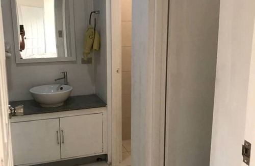 Molo Apartment | Studio Apartment with Queen Size Bed