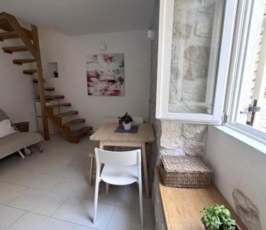 Rab House | Studio Appartment & Rooms Old Town
