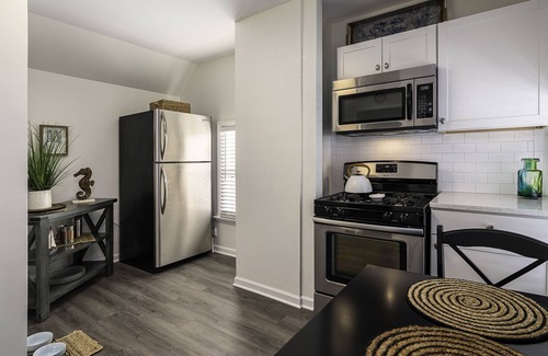 North Greece Apartment | Studio Apt-Premium Queen Mattress-Landmarks Close!n