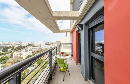 Tel Aviv Apartment | Studio apt w balcony and Kitchen
