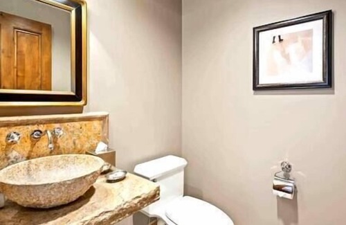 Downtown Resort | Studio Aspen Mountain Residences - Newly Remodeled