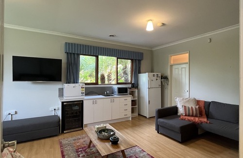 Pearce House | Studio At the Back of Mount Taylor