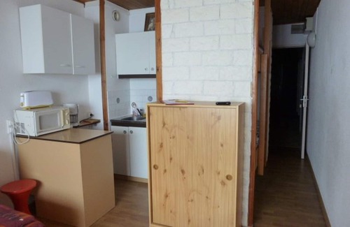 Arette Apartment | Studio at the foot of the slopes with parking and ski locker, Arette