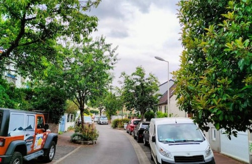 Cachan Apartment | Studio Avec Terrasse et Jardin Privatif de 52m²